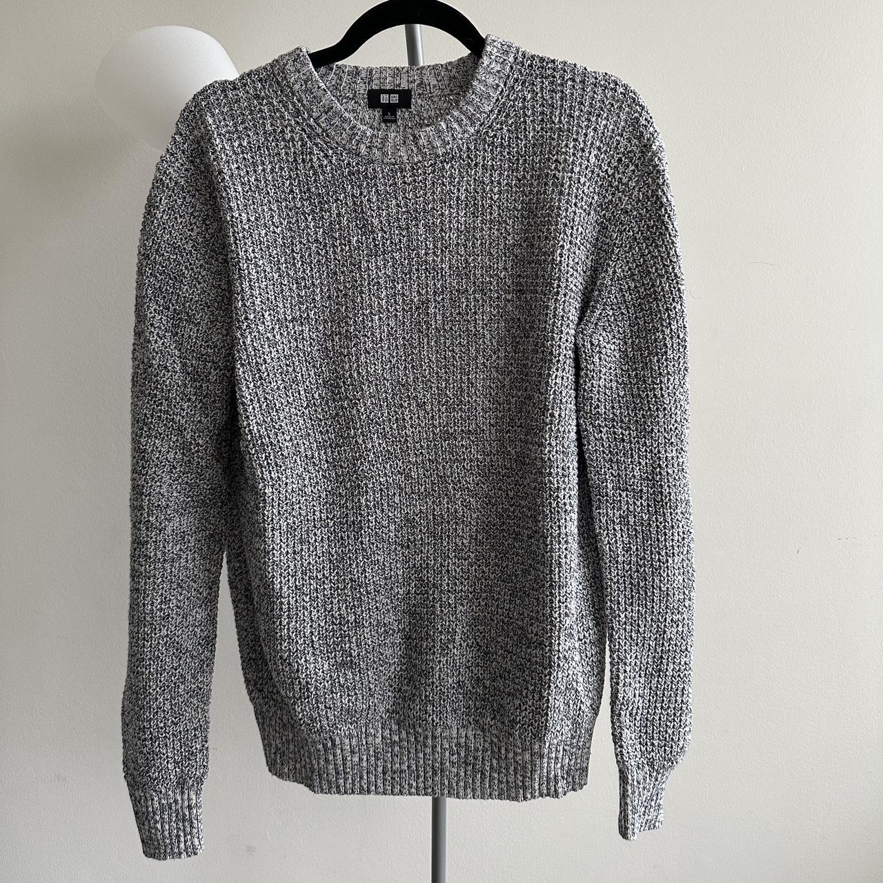 Uniqlo Men s Grey Knit Sweater Depop