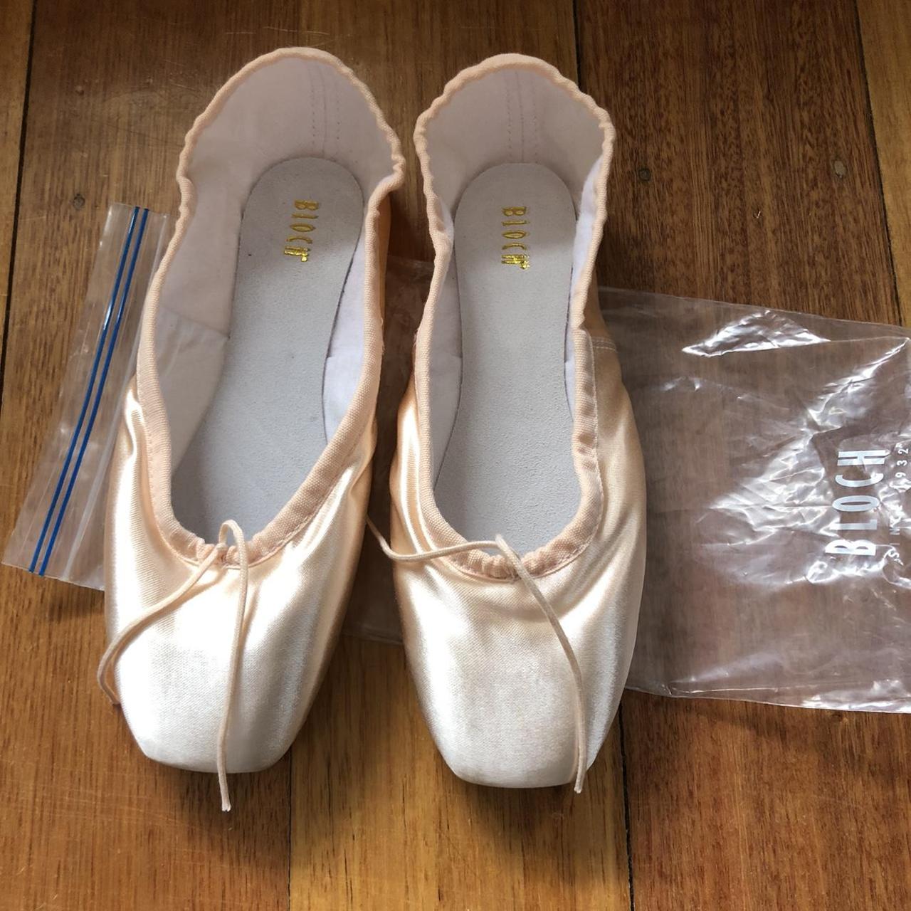 bloch demi pointe shoes
