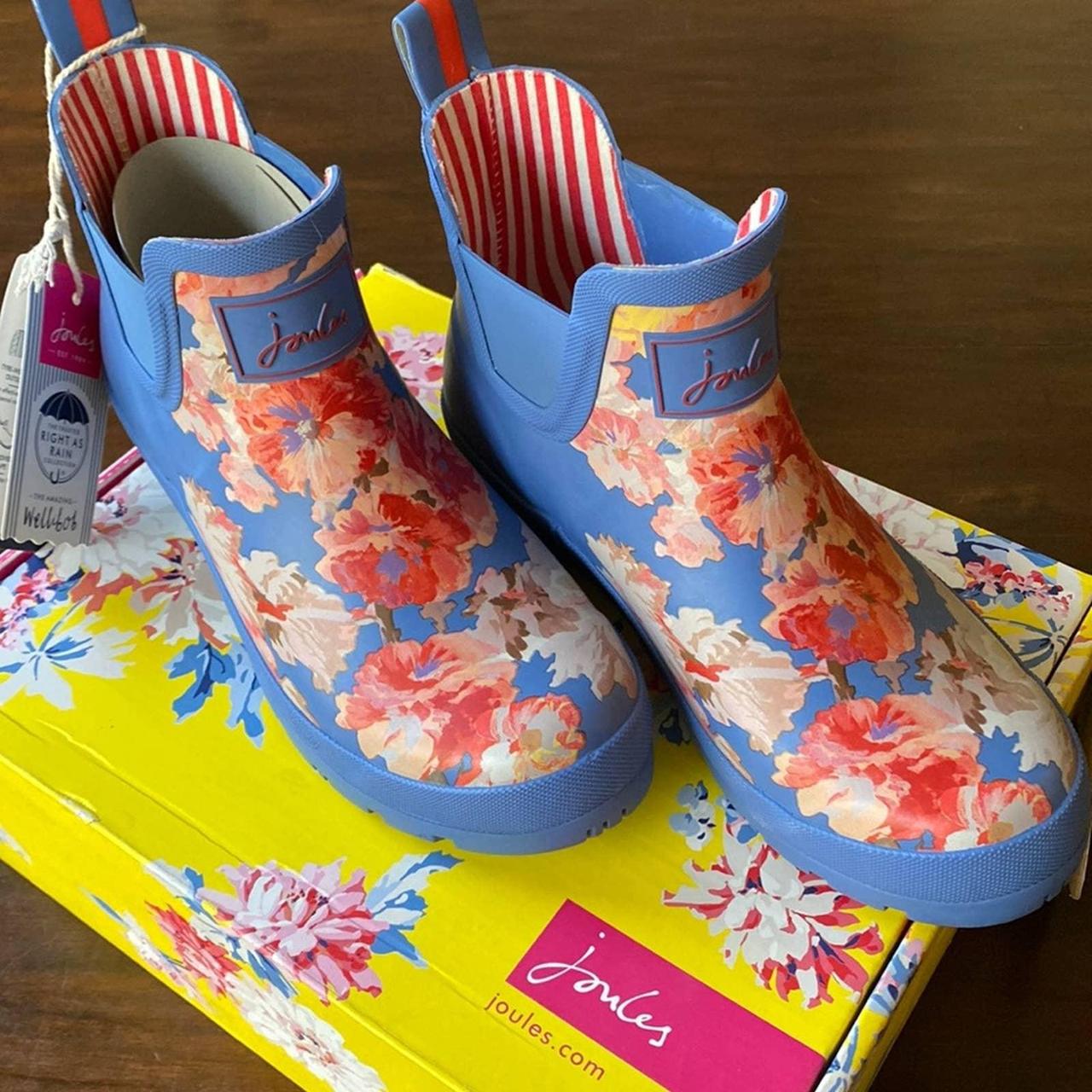 Joules Women's Blue Boots Depop