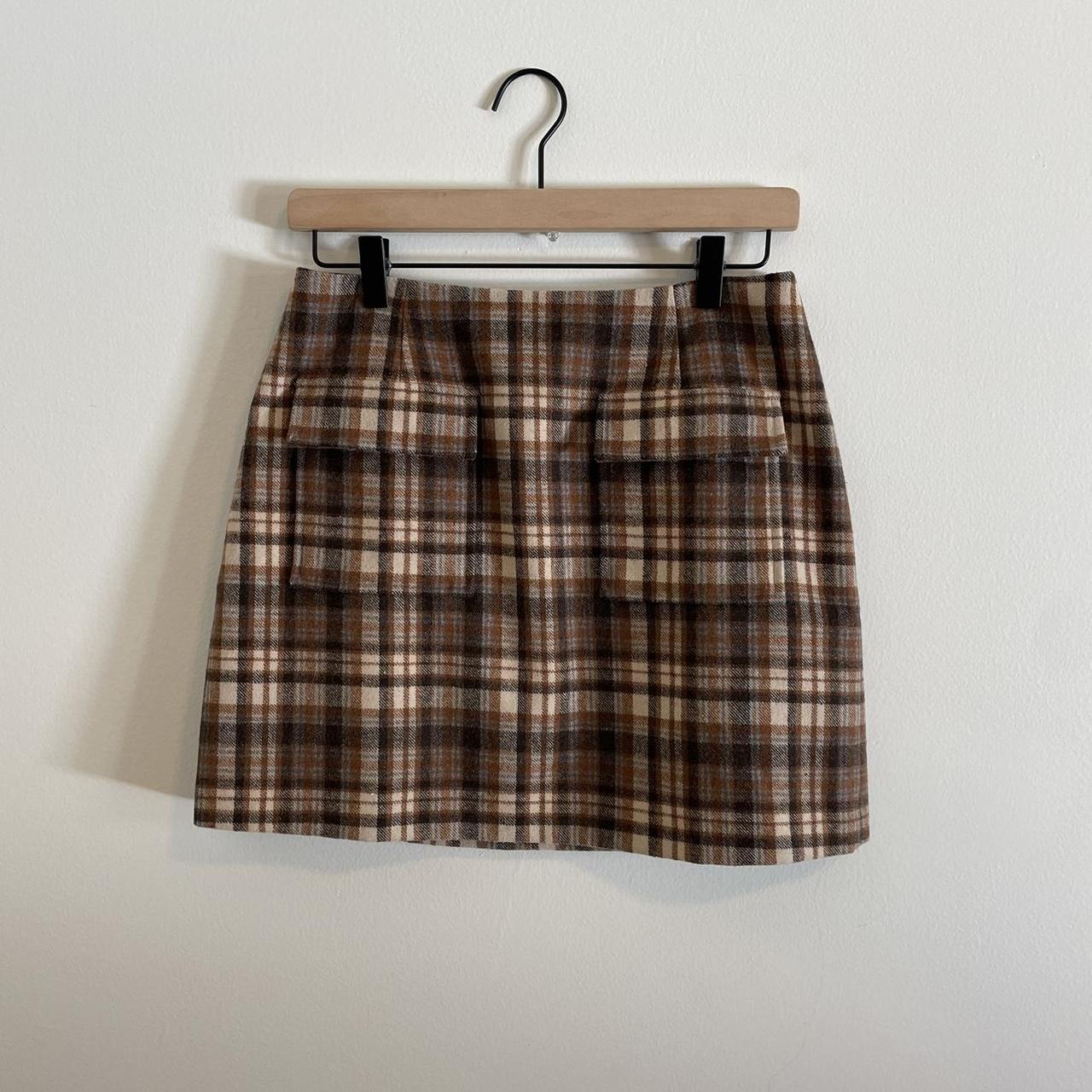 Reformation Janis skirt Just doesn’t fit me... - Depop