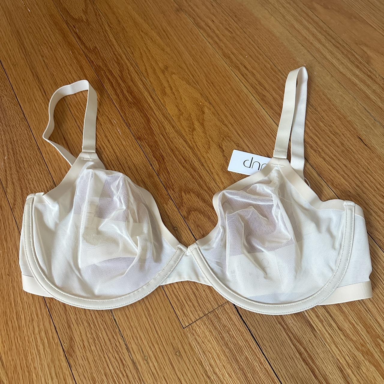 32H - CUUP PLUNGE BRA - NEW WITH TAGS - Depop