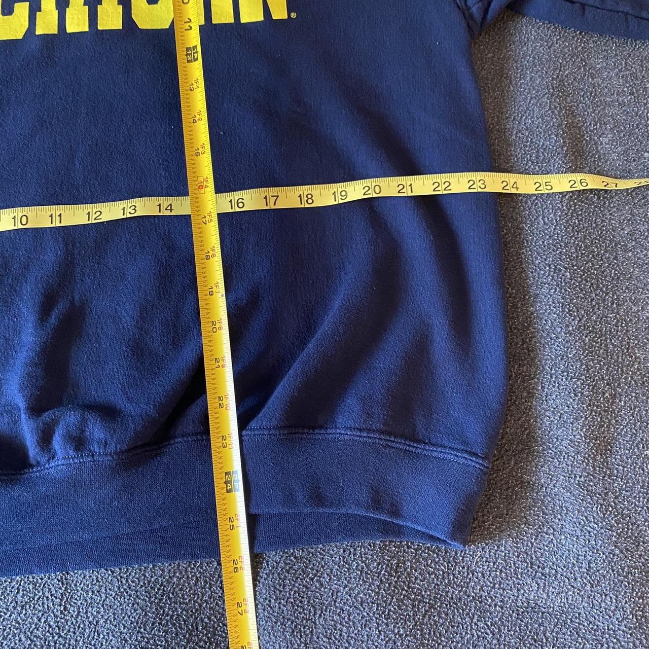 Michigan crewneck gildan 25x23.5 🤑$7... - Depop