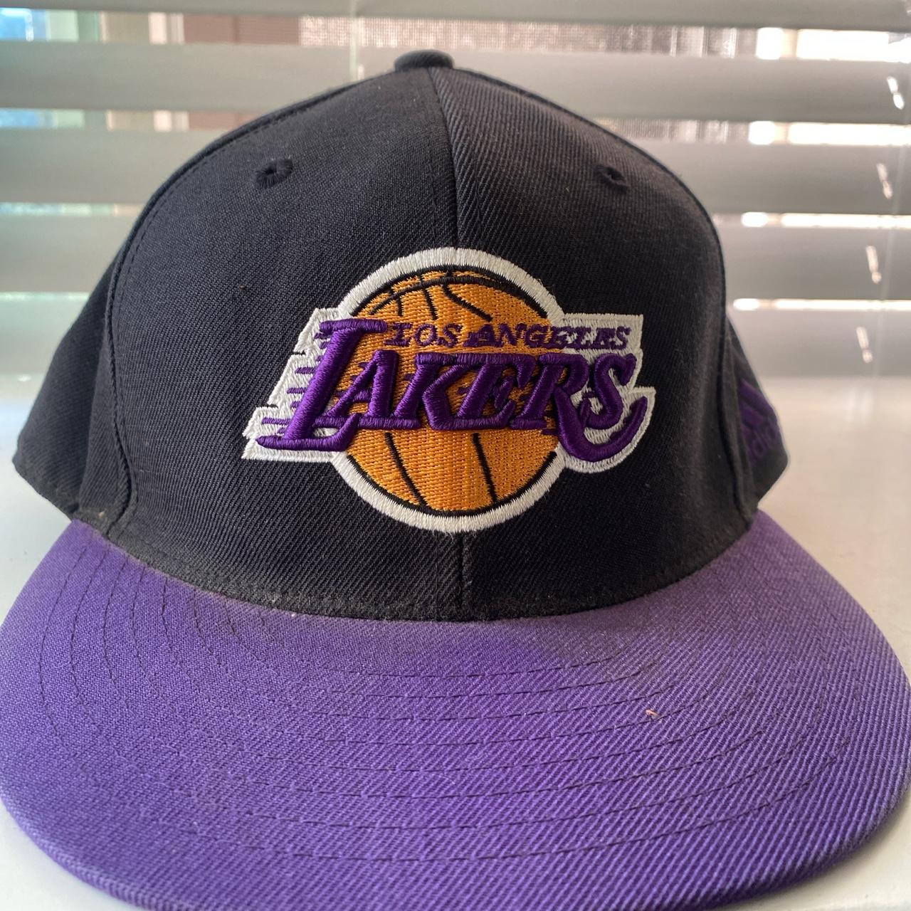 Adidas Lakers Fitted hat