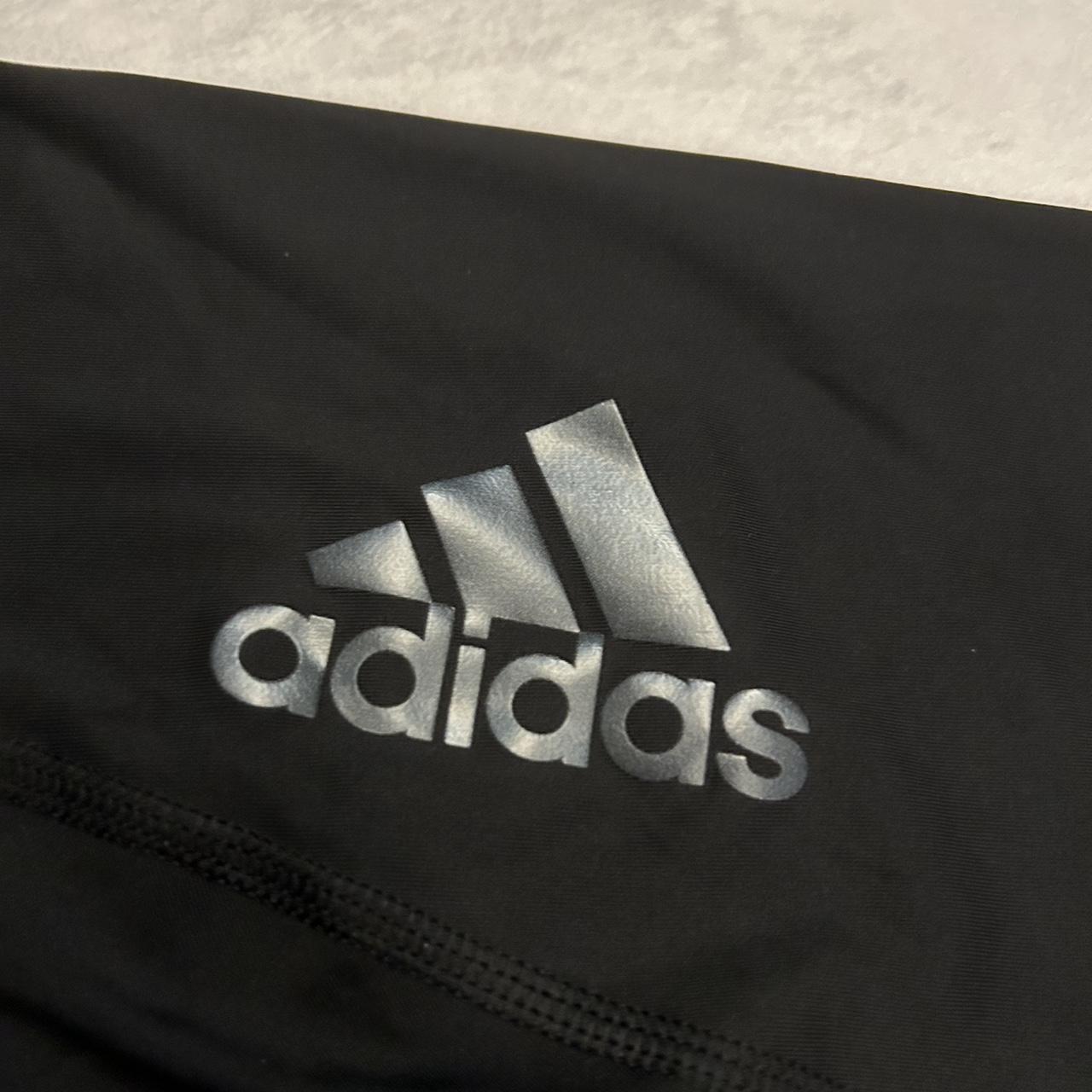 Adidas Men's Black T-shirt | Depop