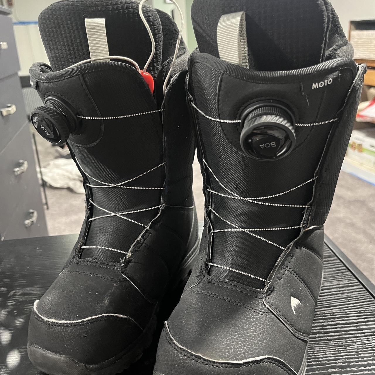 Burton Snowboard boots size men’s 7 women’s 8.5... - Depop