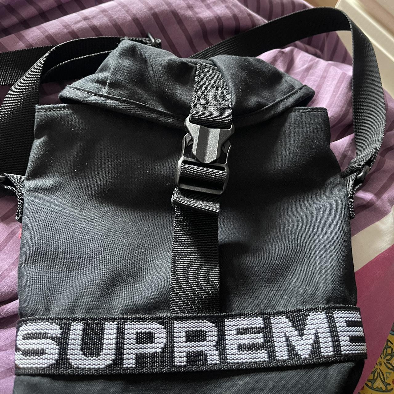 Supreme SS18 Tan Duffle Bag 🏆 Trusted Seller 🚚 Fast - Depop