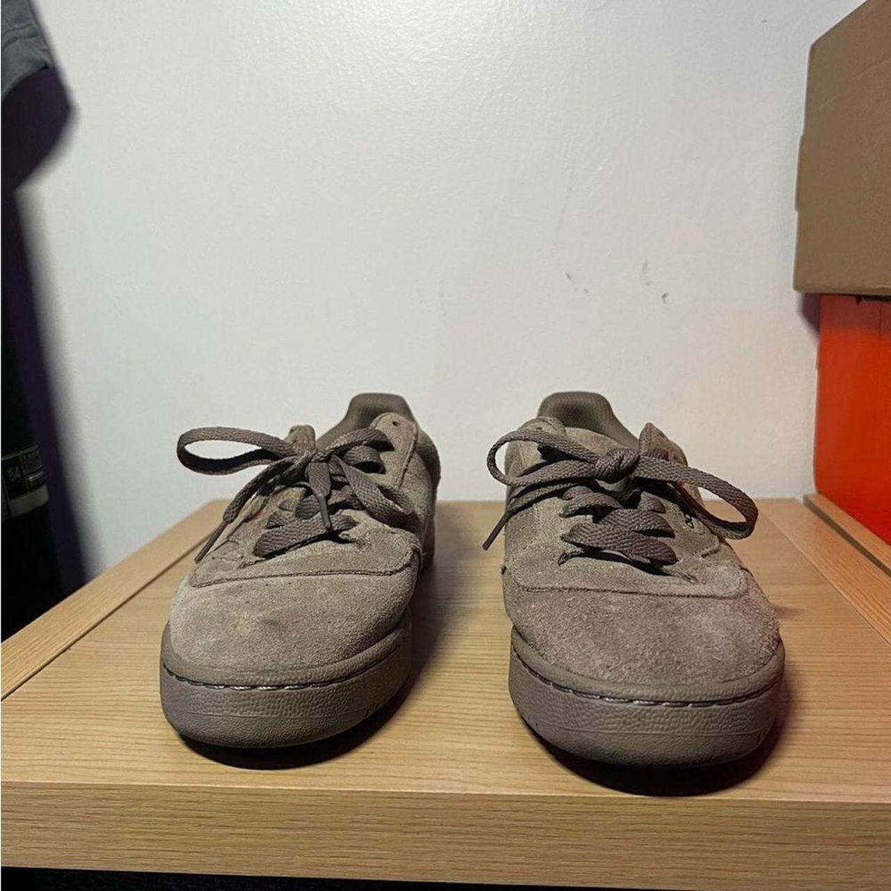adidas yeezy braun