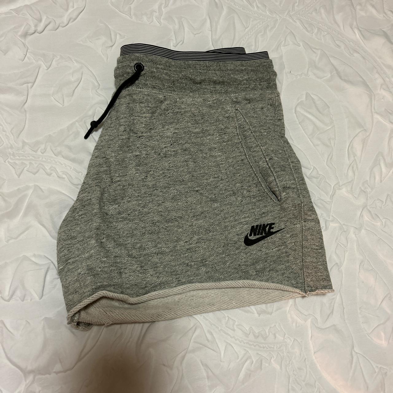 dark gray nike shorts