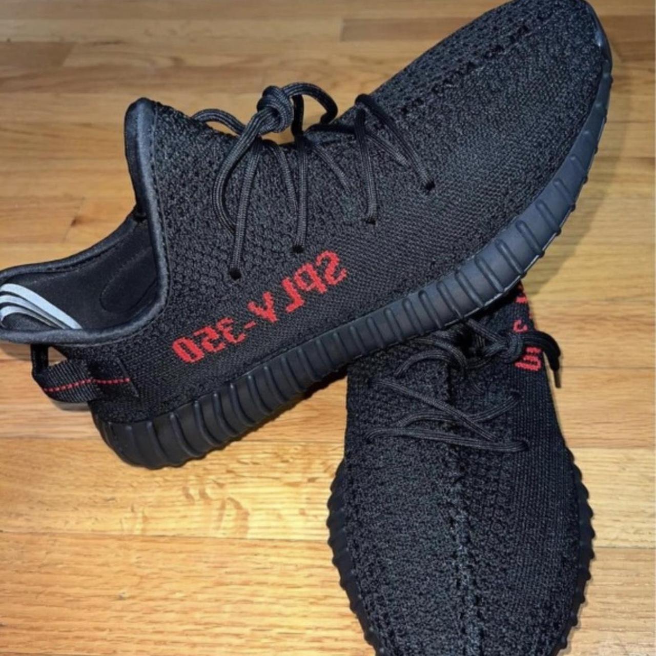 yeezy trainers black and red