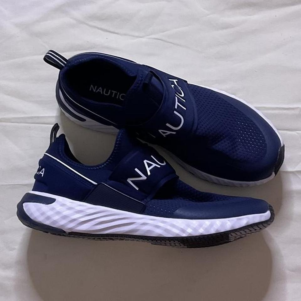 Nautica on sale blue sneakers