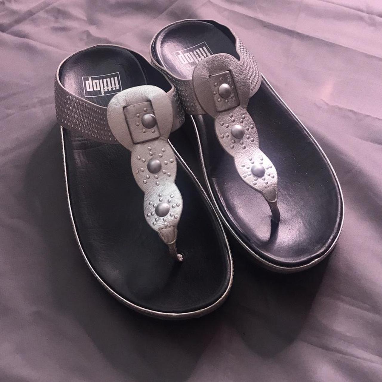 Silver hot sale fitflop sandals