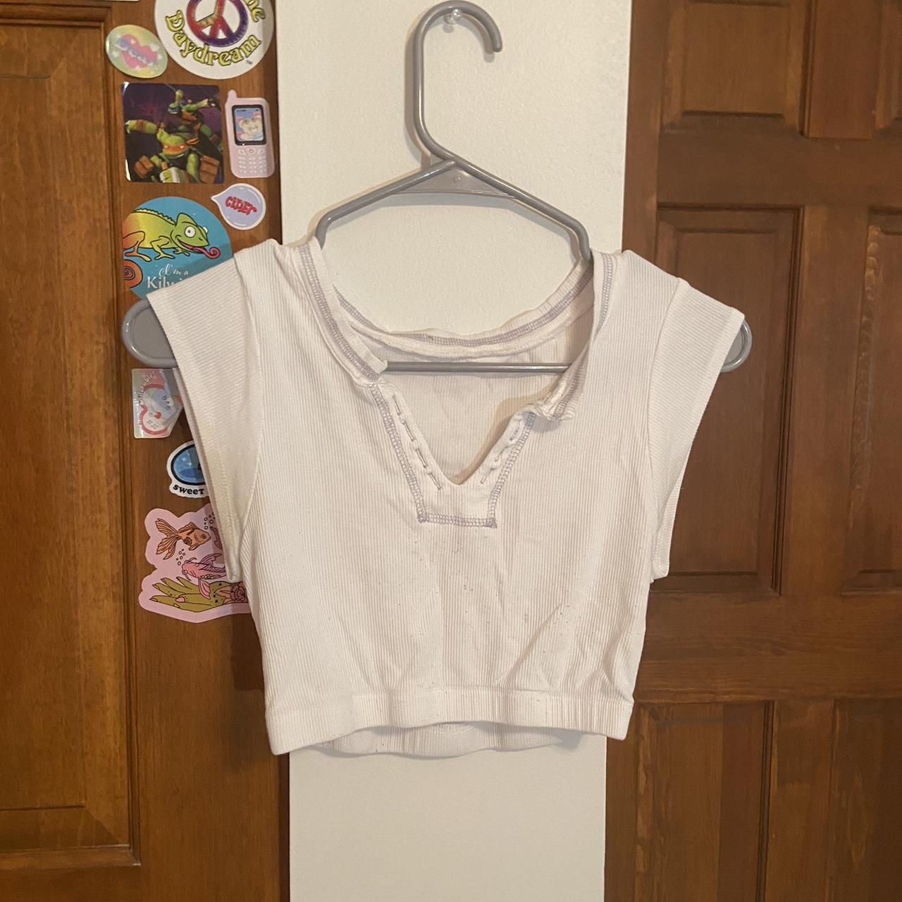 cropped fitted white tee