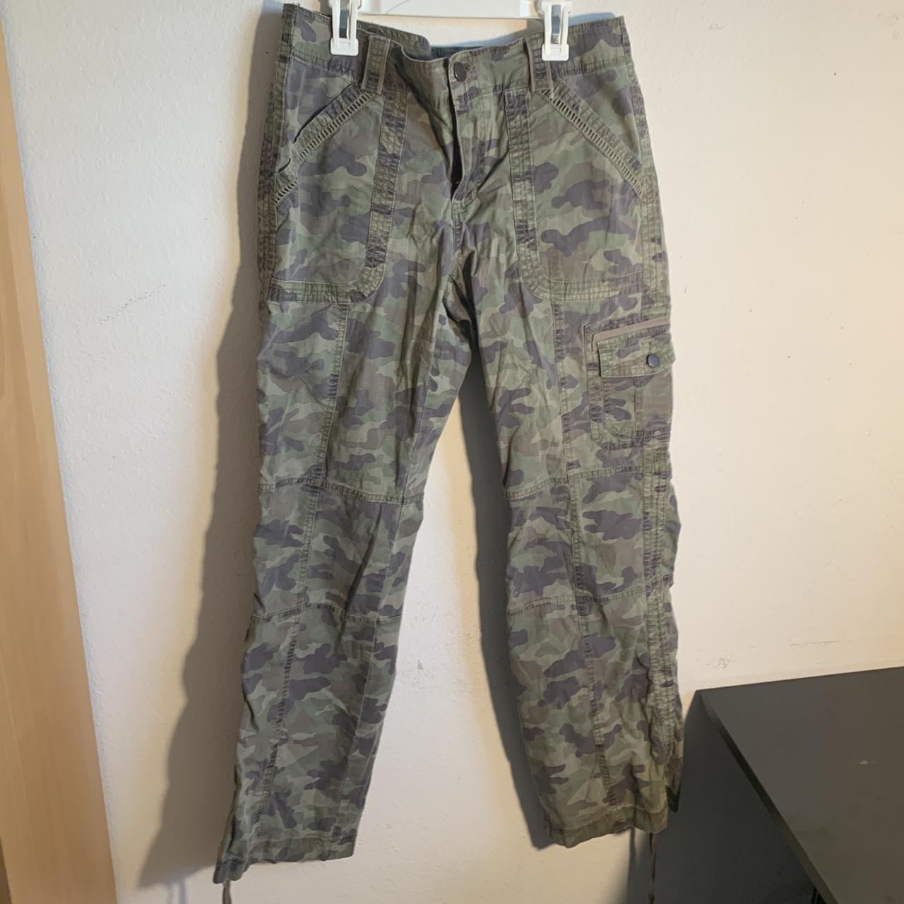 Women's Green and Khaki Trousers | Depop