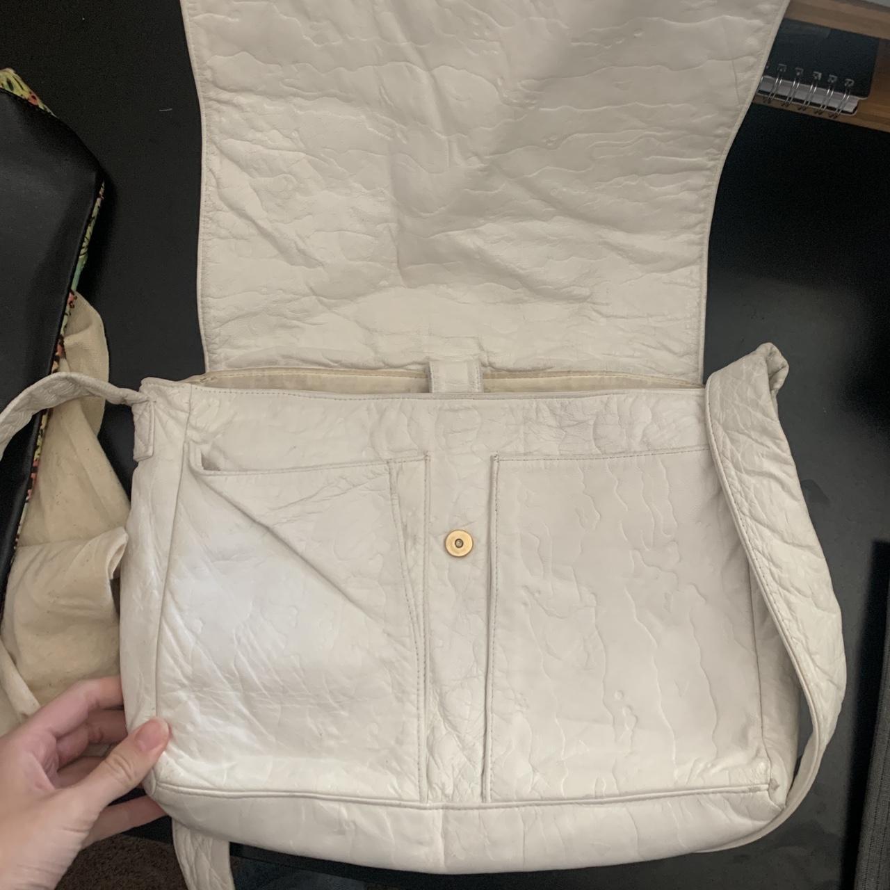 White leather messenger bag 🦢 Vintage genuine... Depop