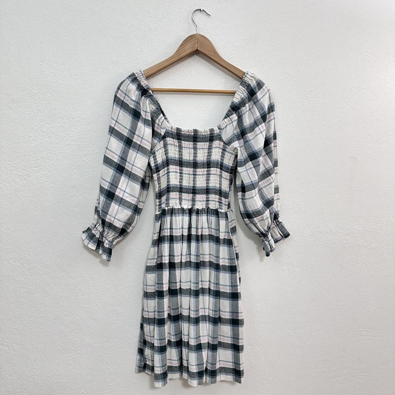 item listed by ecposhgirl