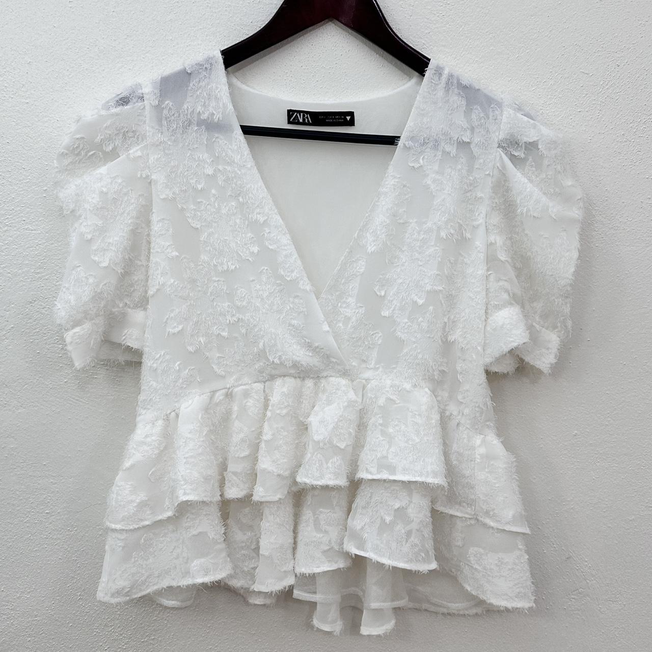 item listed by ecposhgirl