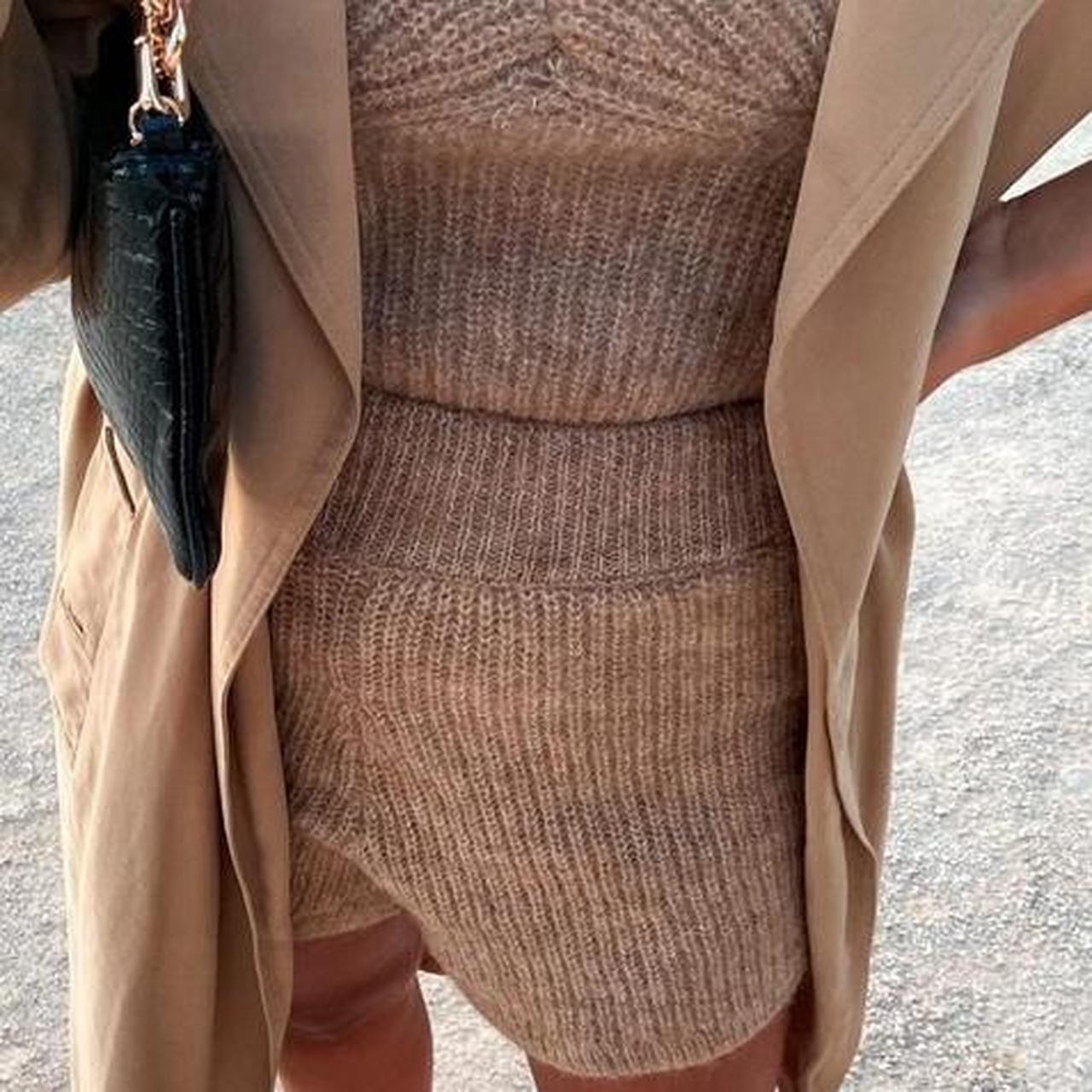 item listed by ecposhgirl