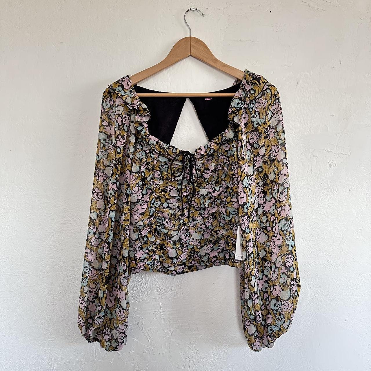 item listed by ecposhgirl