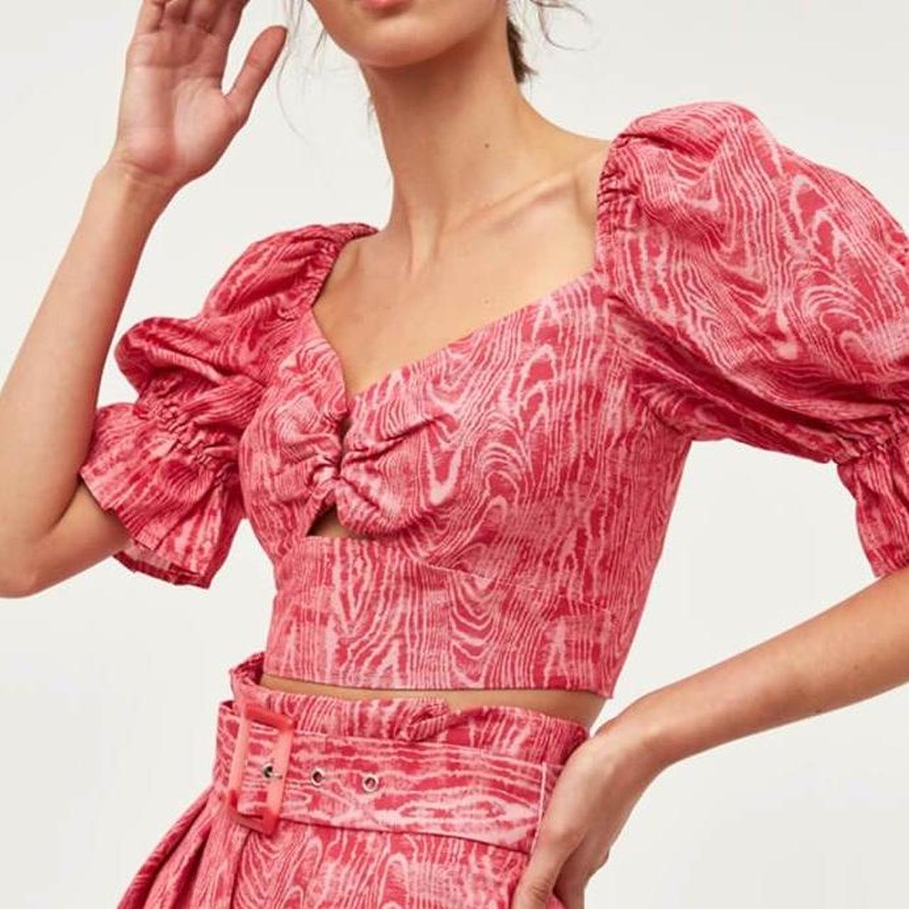 item listed by ecposhgirl
