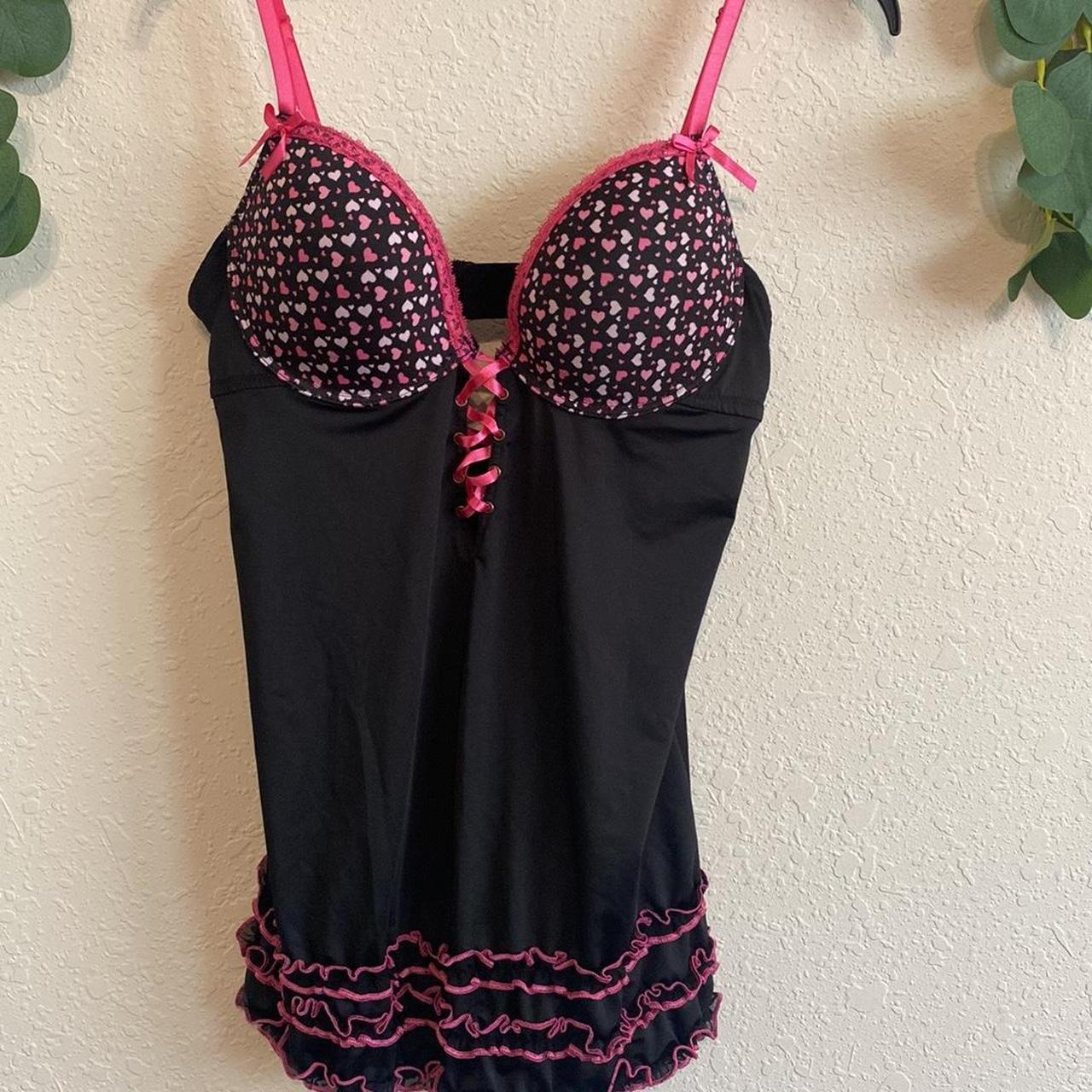 Y2K 2000's Gorgeous Vintage Hot Pink Lace Bralette - Depop