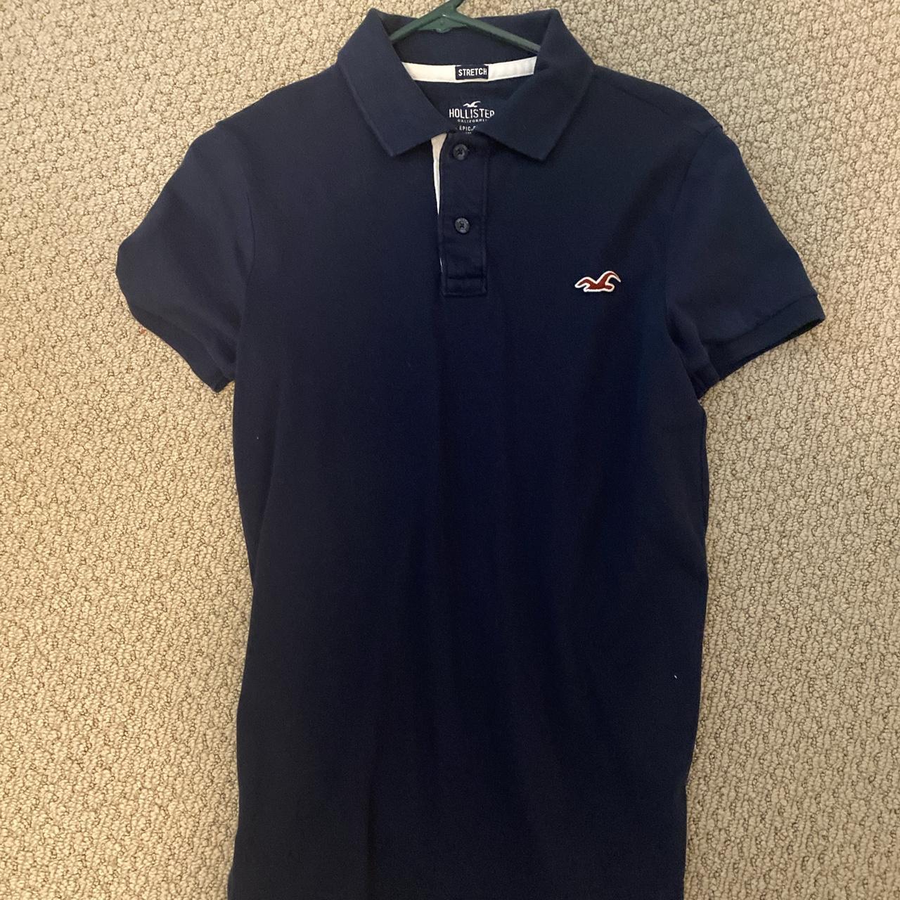 Good condition Hollister stretch polo with logo on - Depop