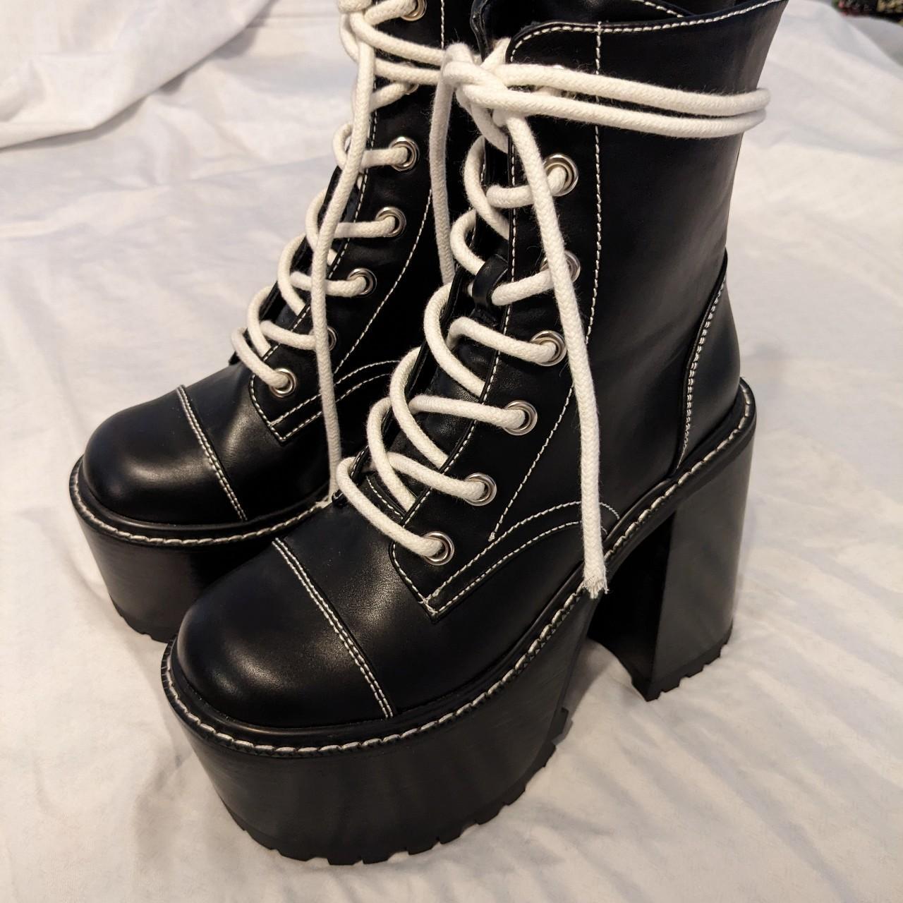 Grunge 2024 platform boots