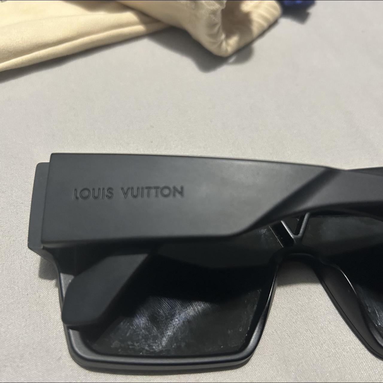 Louis Vuitton Waimea L sunglasses🕶️ Worn 4 - Depop