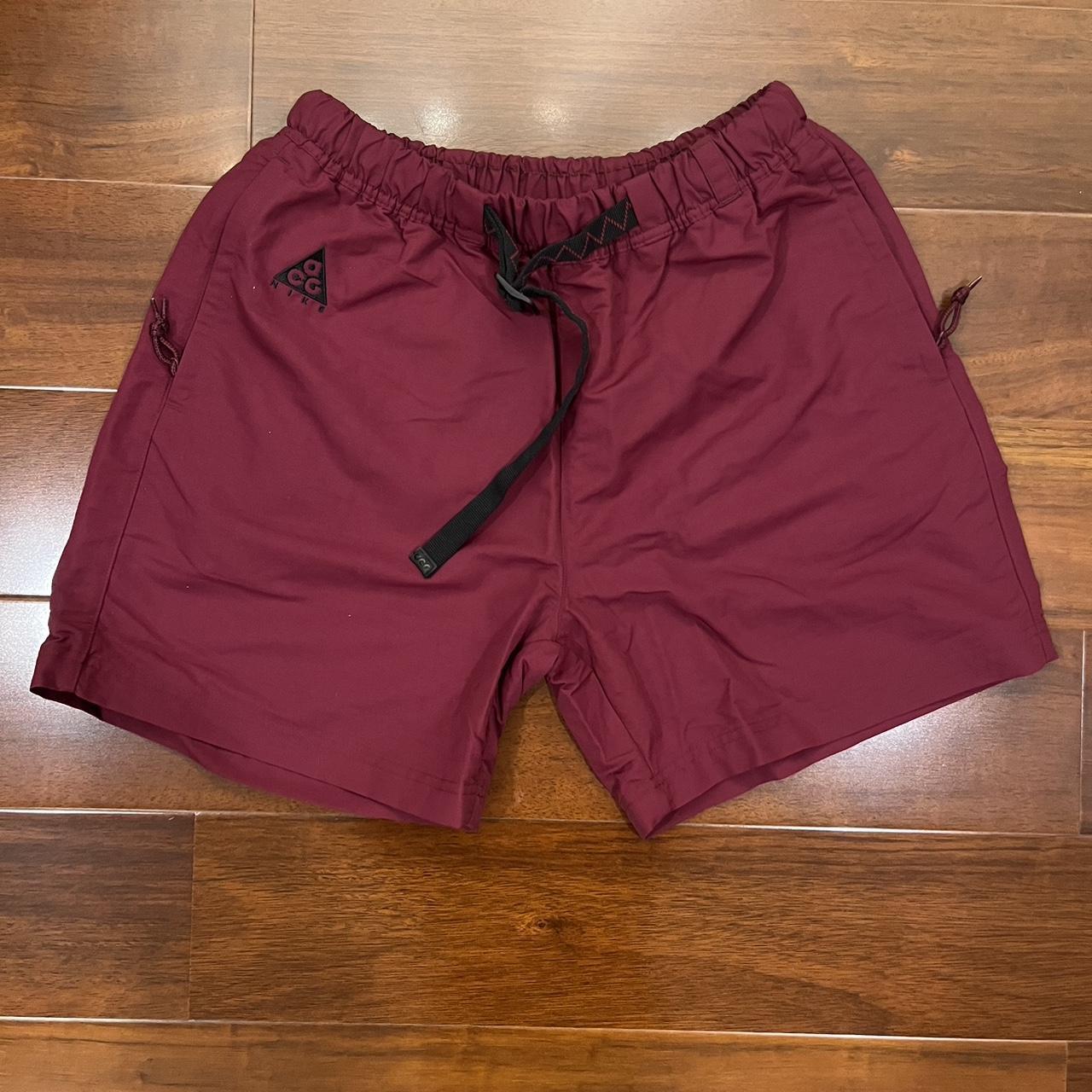 acg woven shorts