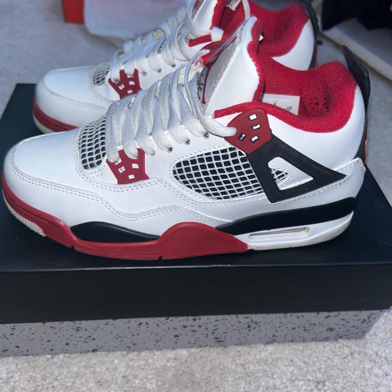 jordan 4 fire reds come with box size 4.5 - Depop