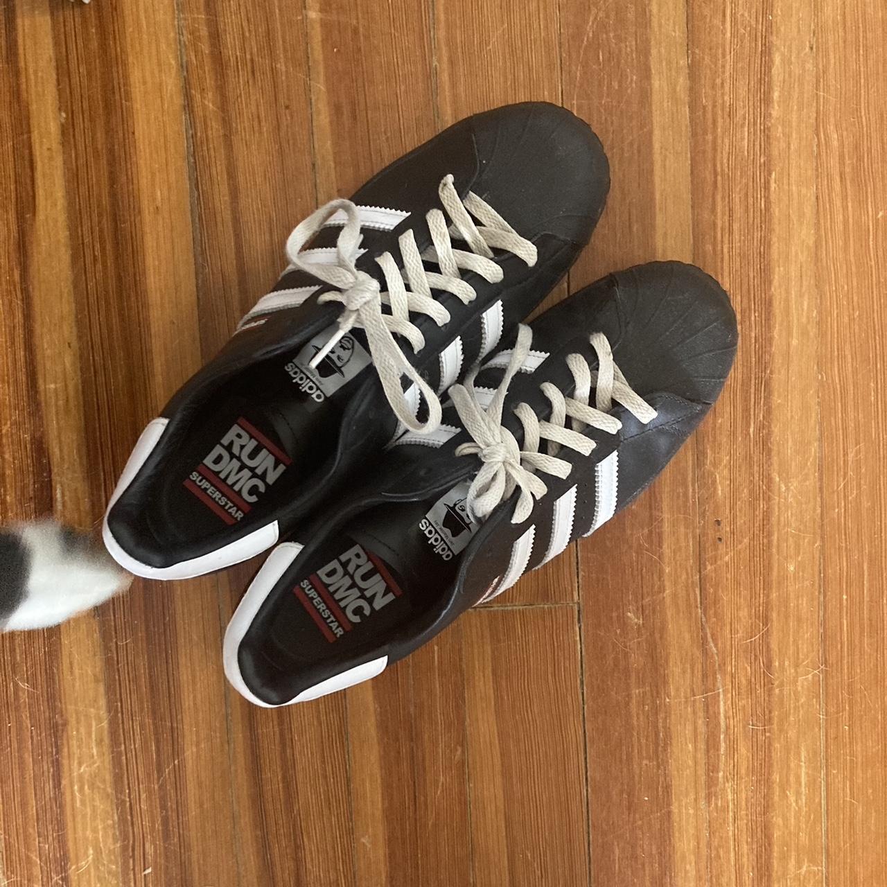 Men's Black and White Trainers Depop