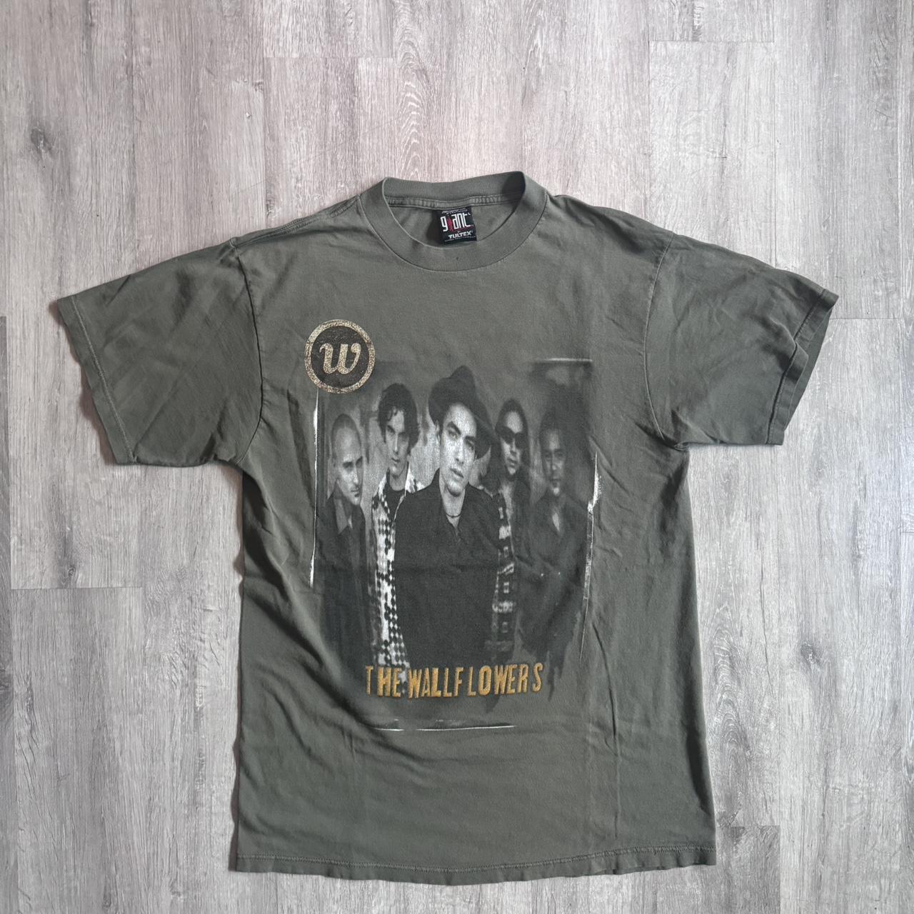 Vintage wallflowers band tee Size large On giants... - Depop