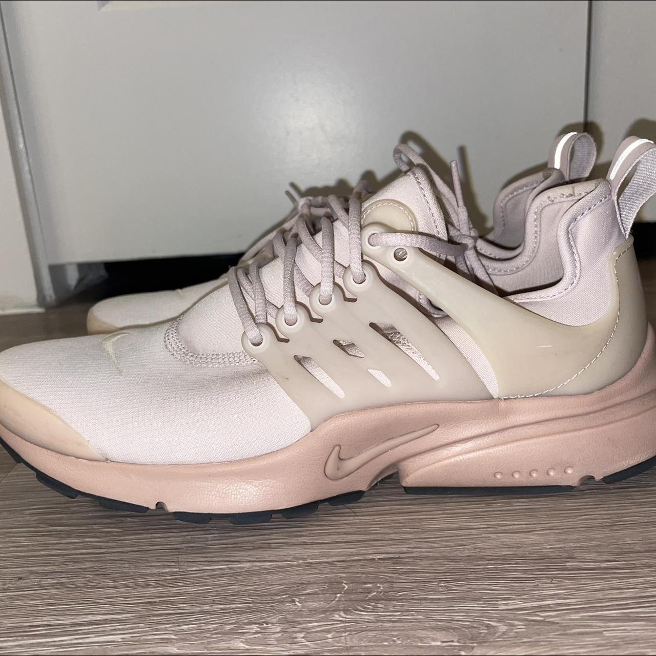 nike tr9 women's pink