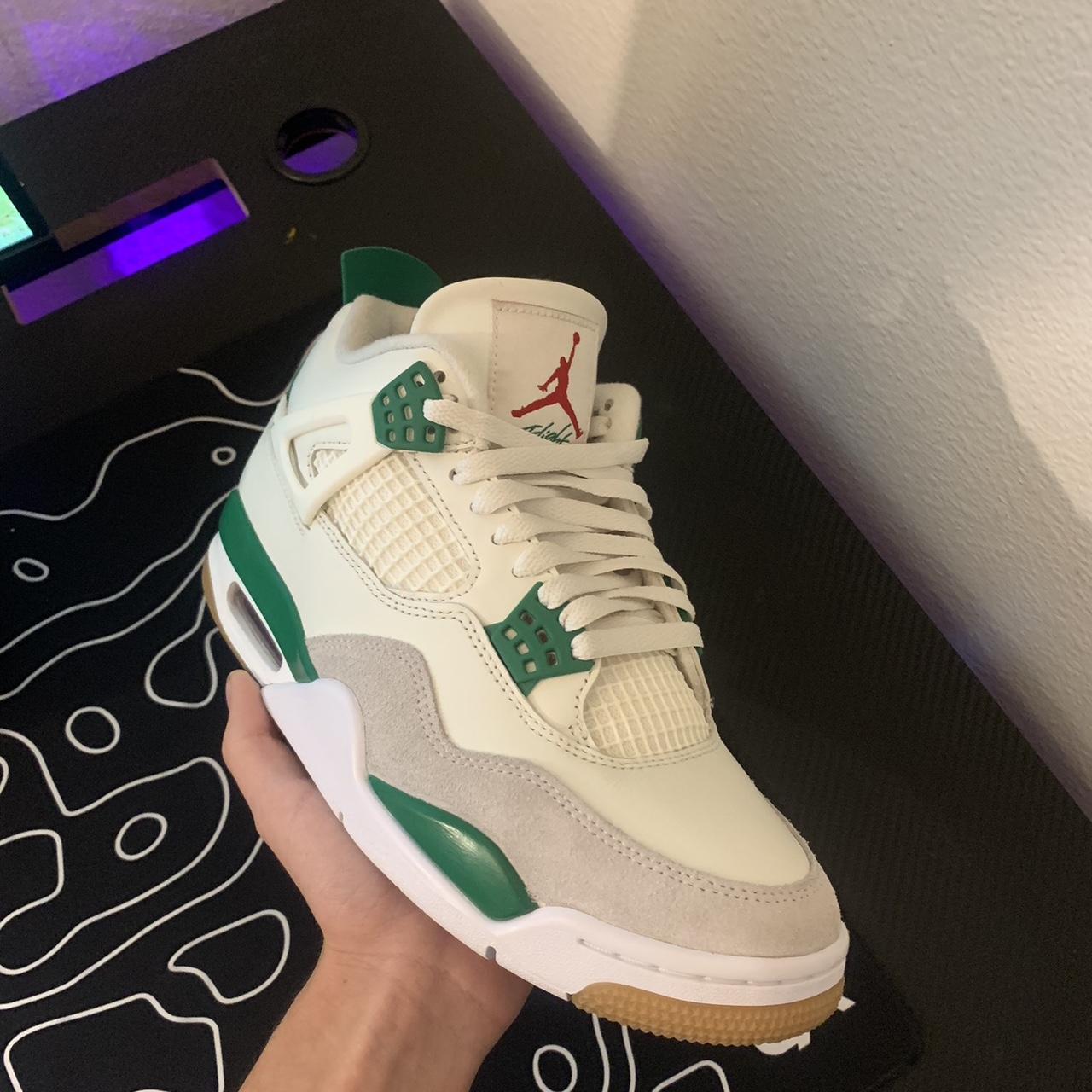 jordan 4 run small