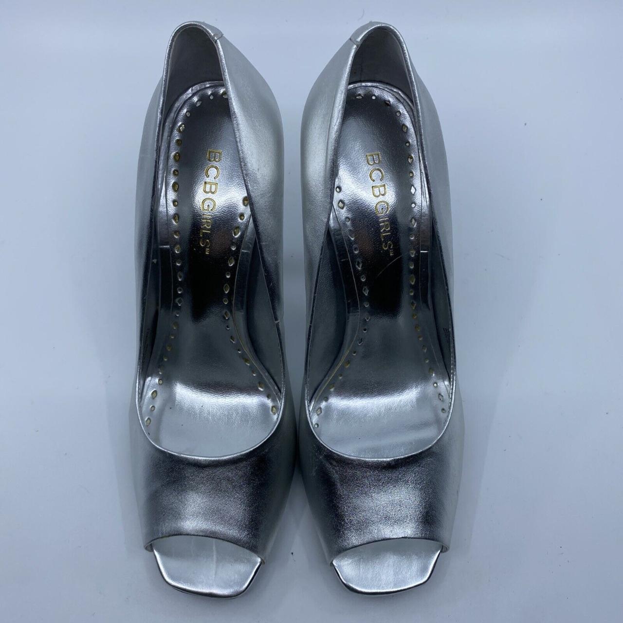 BCBG Girls BCBGIRLS Silver Peep Toe Heels Size 8.5B