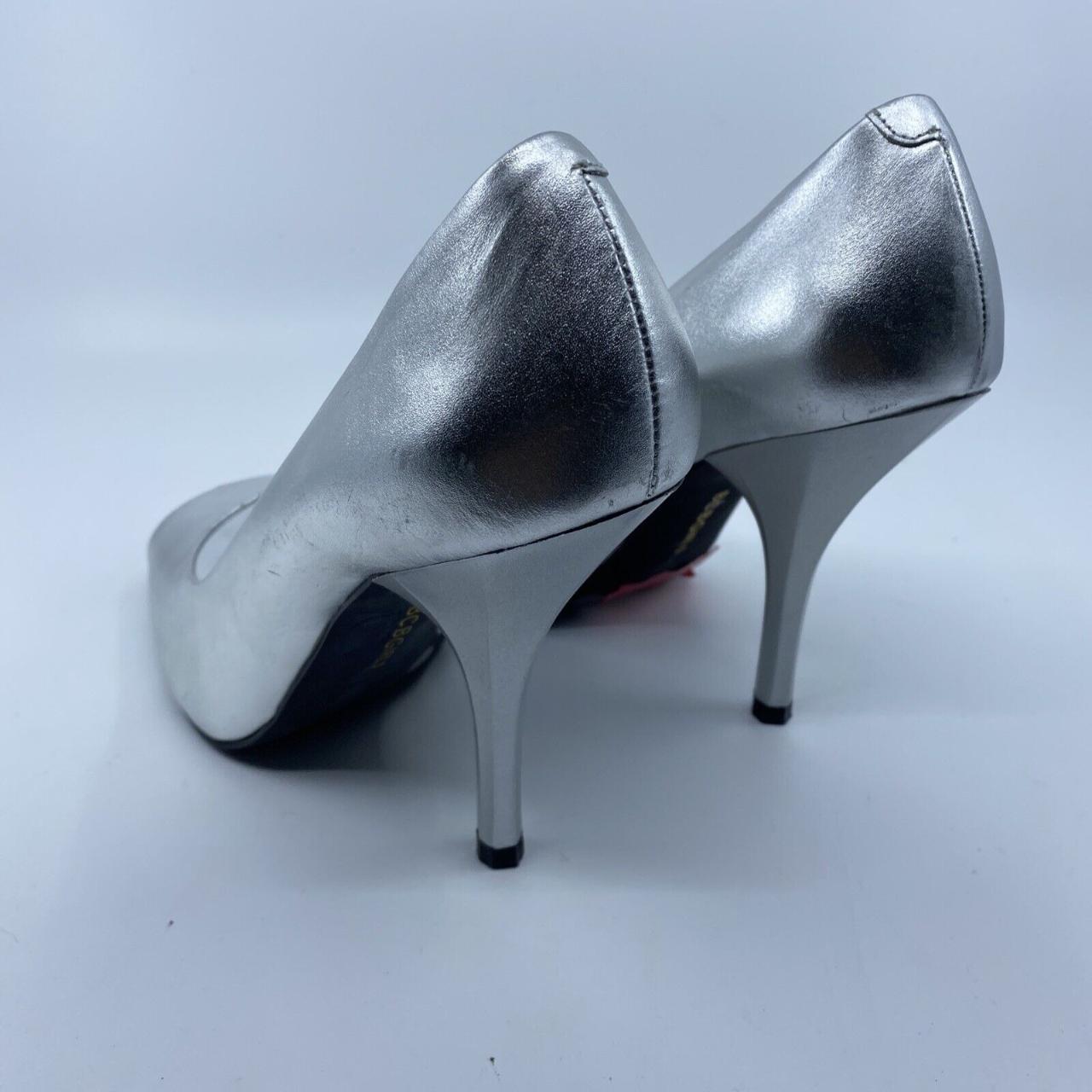 BCBG Girls BCBGIRLS Silver Peep Toe Heels Size 8.5B