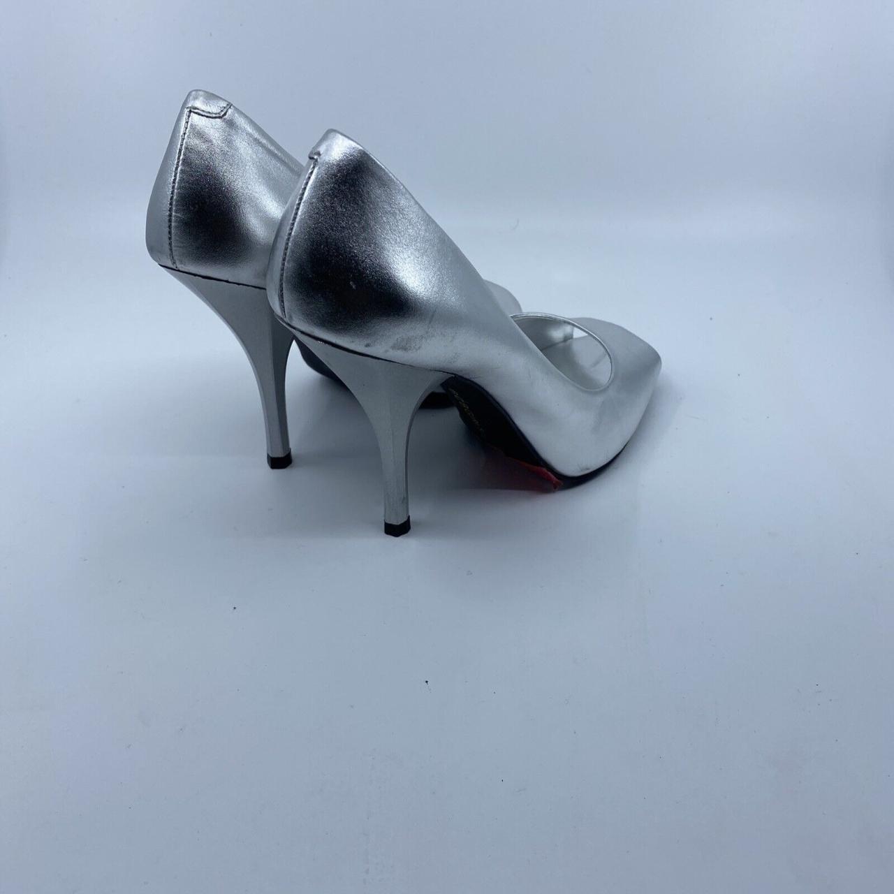 BCBG Girls BCBGIRLS Silver Peep Toe Heels Size 8.5B