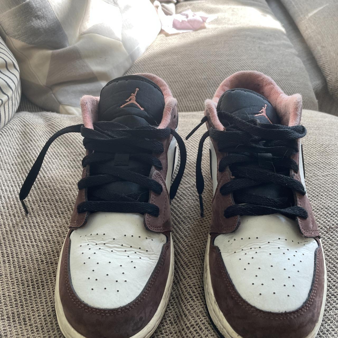 jordan1 mocha size 12