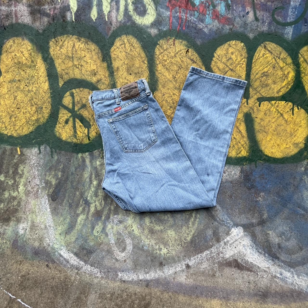 Blue wash skater baggy fit wranglers. Super clean 🧼... - Depop