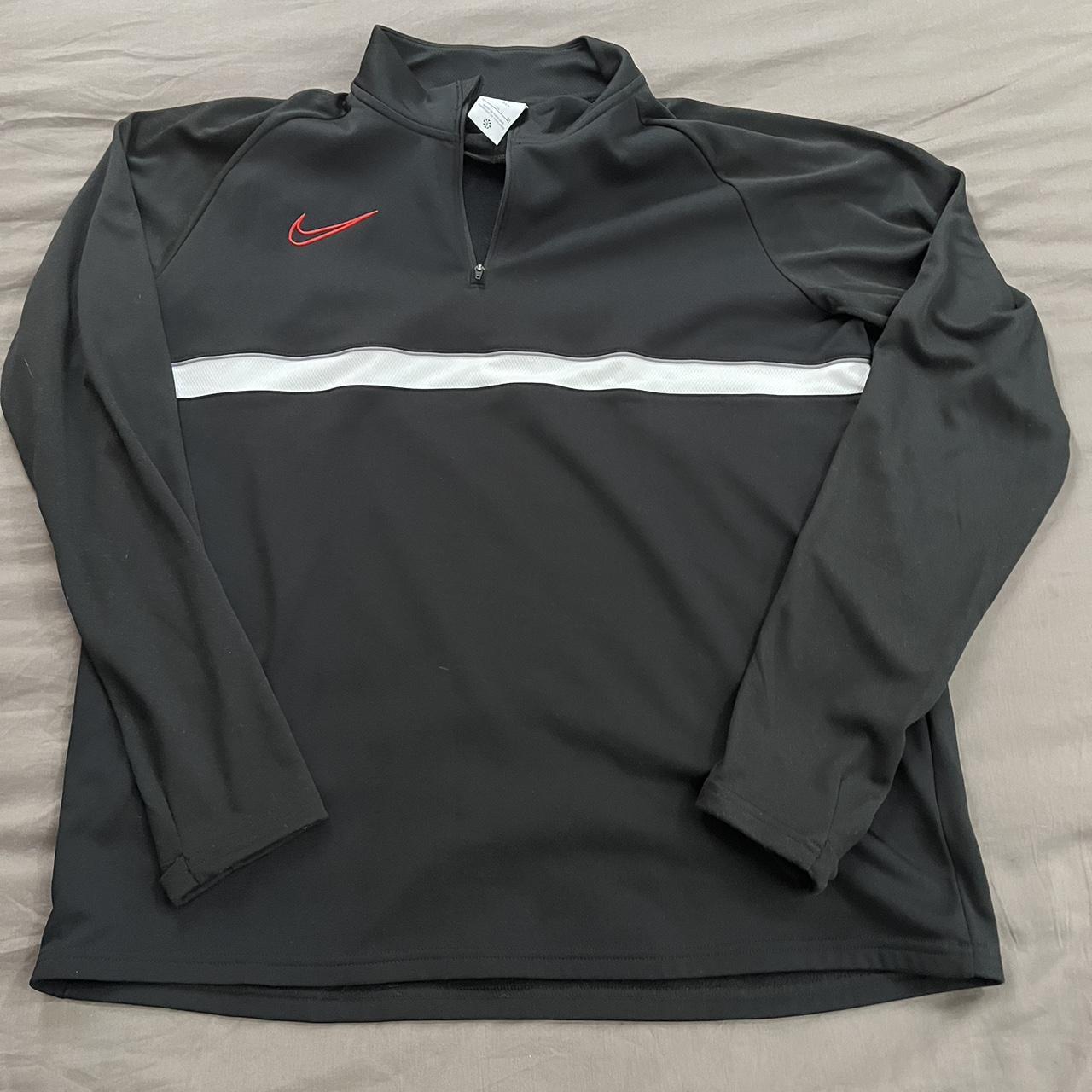 mens nike shirts academy