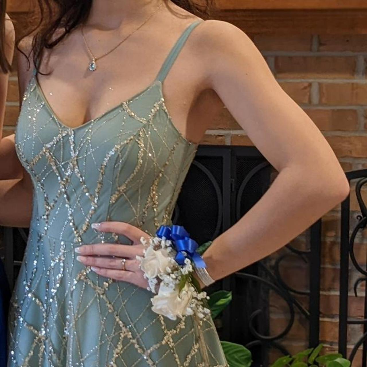 Macy's green sales prom dress