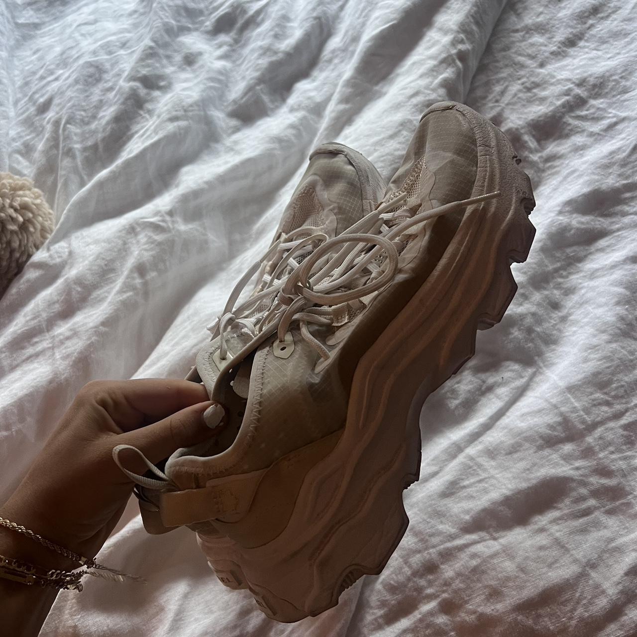 hawai chappal relaxo