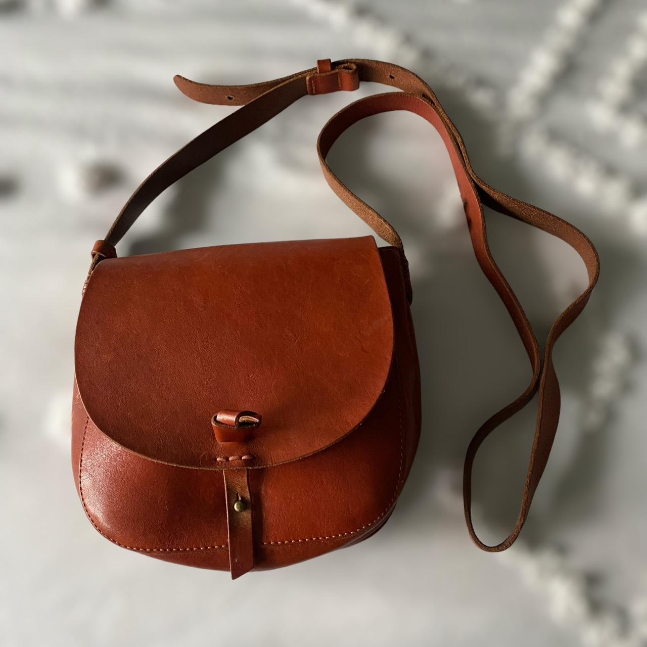 Lucky brand saddle bag sale