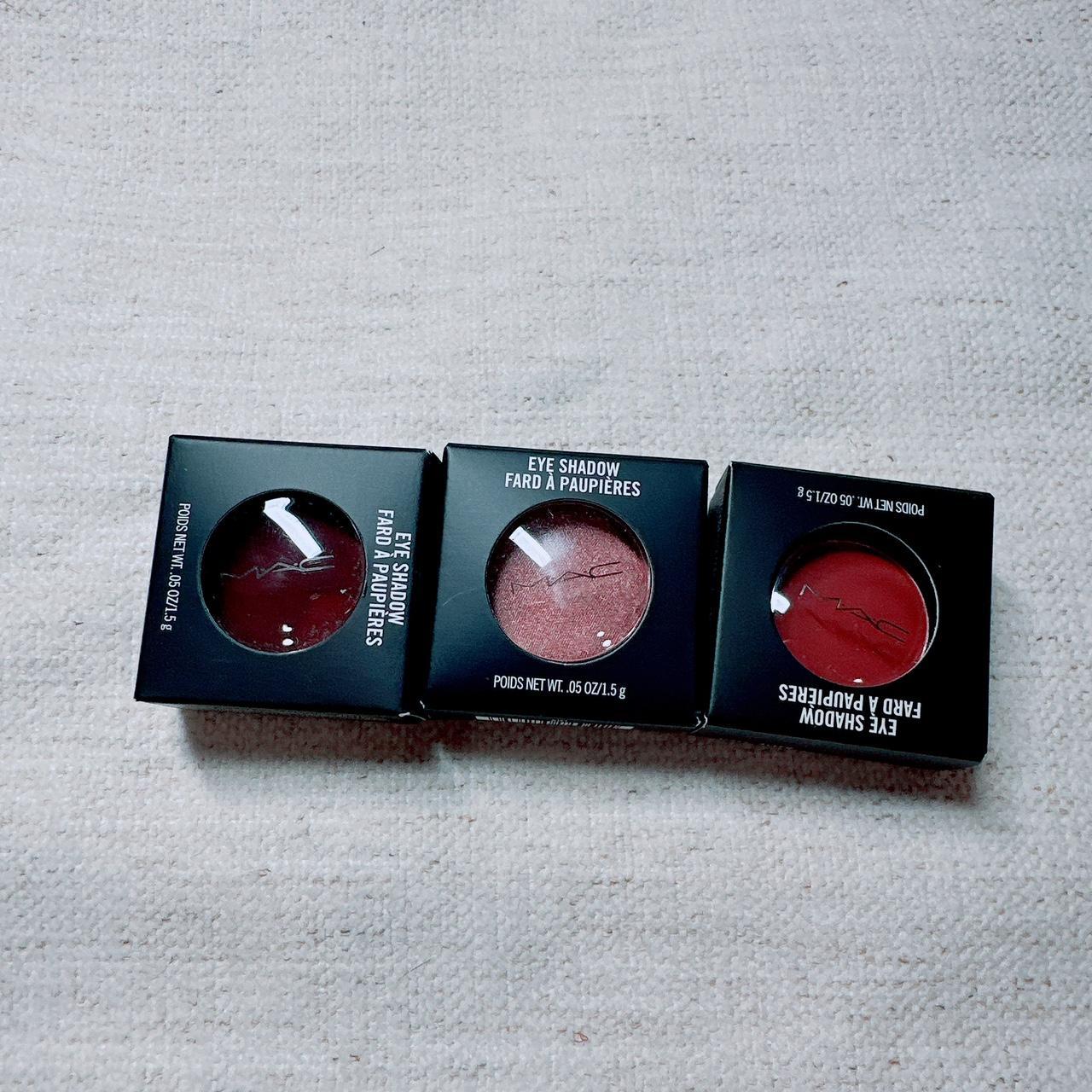 MAC eyeshadow selling bundle