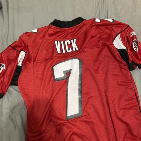 Michael Vick Signed Atlanta Falcons 35x 43 Framed Jersey (JSA COA) 4xPro  Bowl QB at 's Sports Collectibles Store