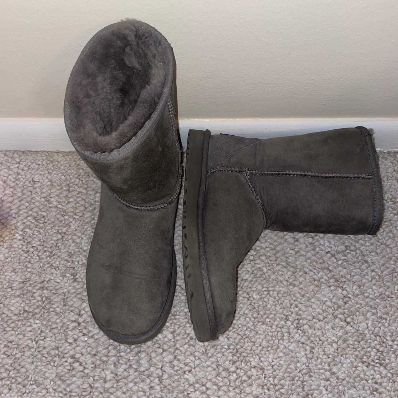 gray ugg short boots