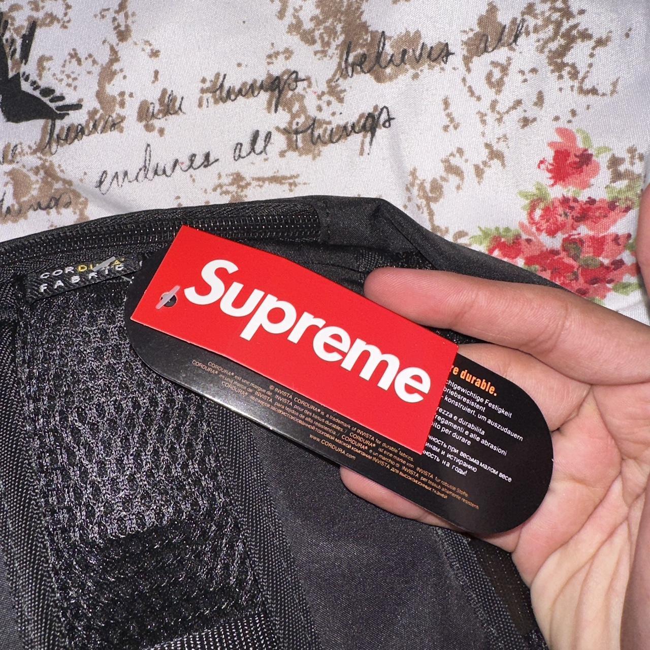 Supreme bag clearance tag