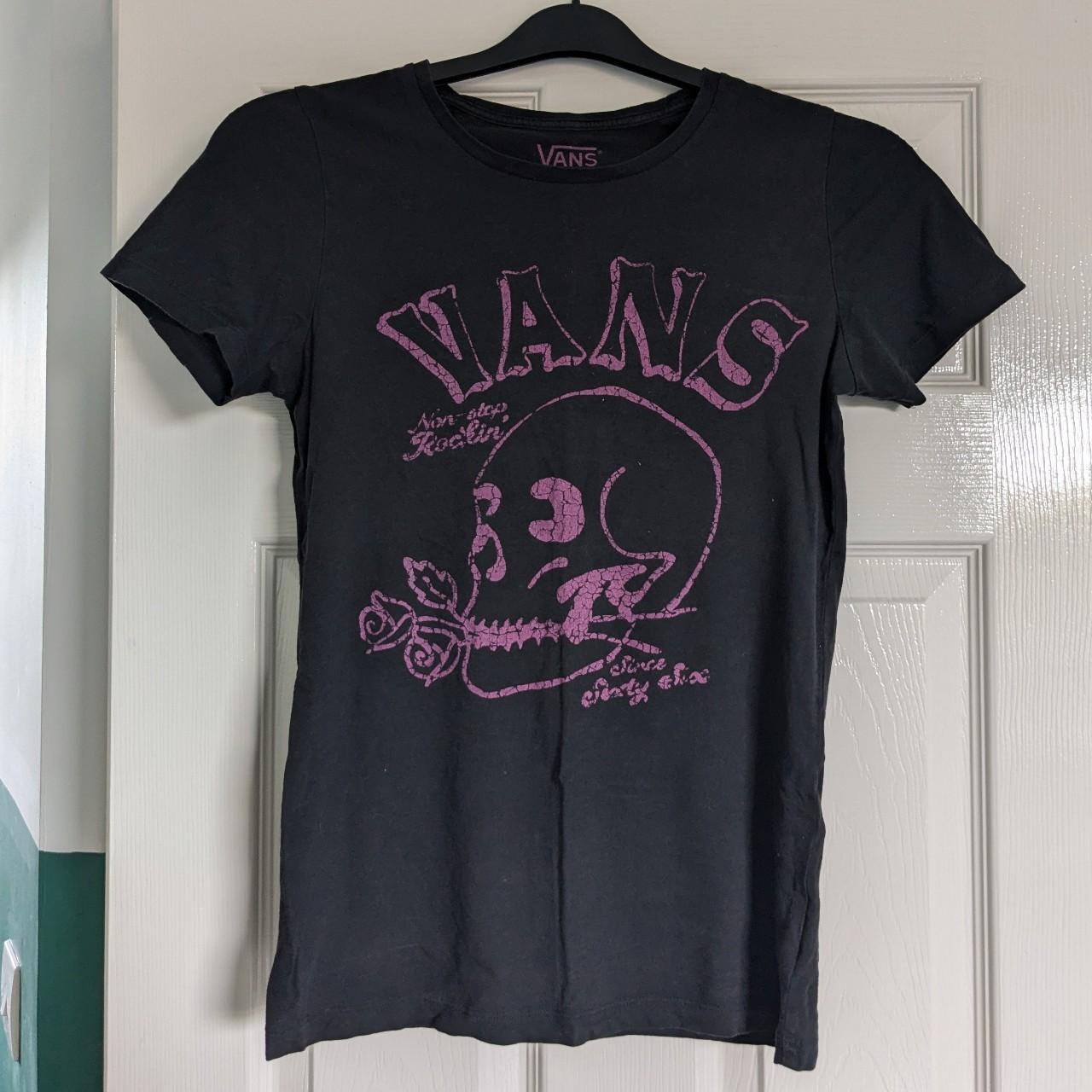 Pink and black vans shirt online