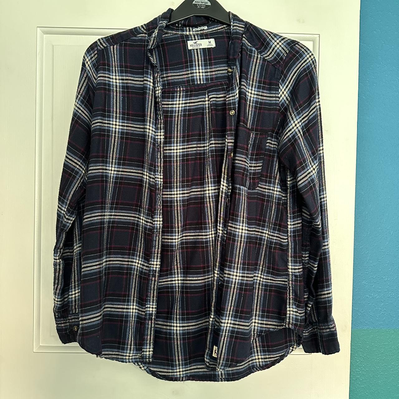 Boyfriend fit Checkered shirt. Size medium. Hollister - Depop