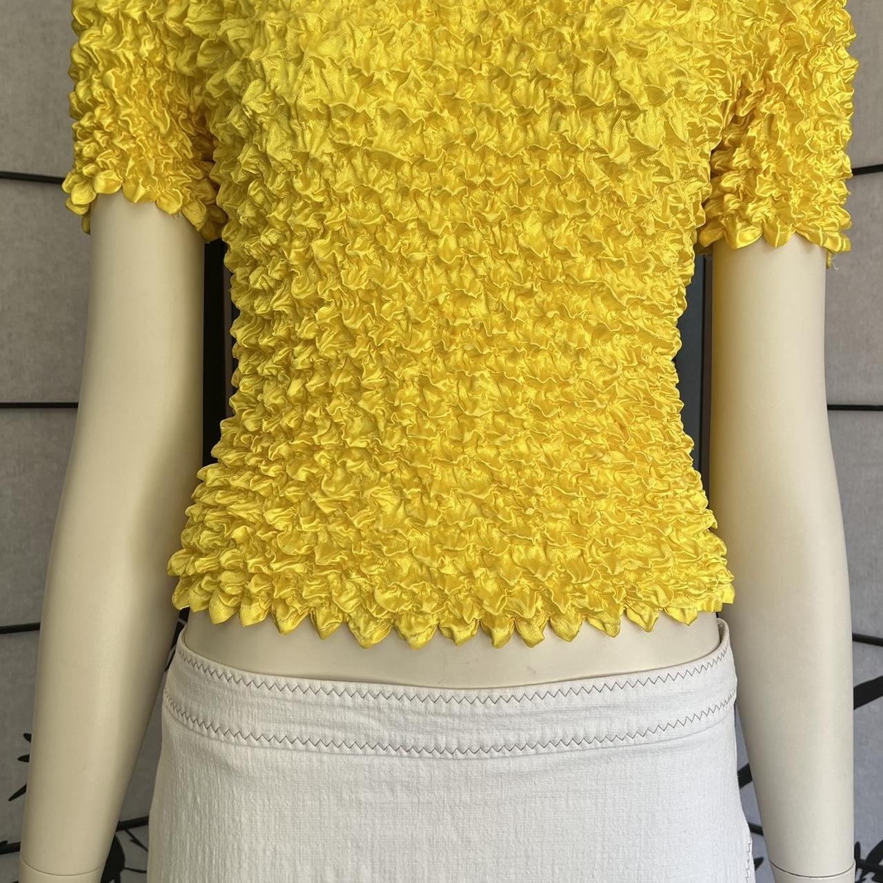 90s popcorn baby tee the coolest bright yellow | Depop 90s popcorn baby tee the coolest bright yellow | Depop