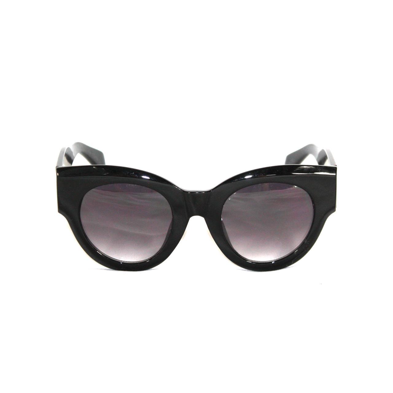 This iconic pair of cat eye shades gives an Audrey... Depop